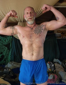 A whole lot of sweaty dad part 14