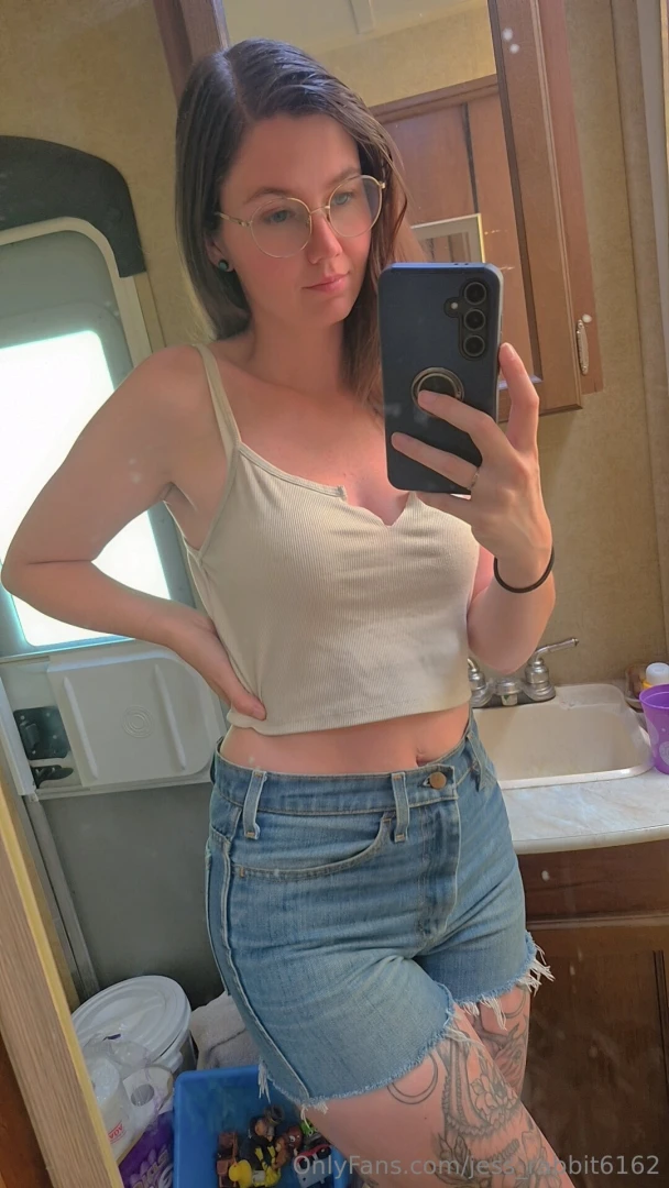 Ill be doing a live tonight around 10 pm pst i might even have a 