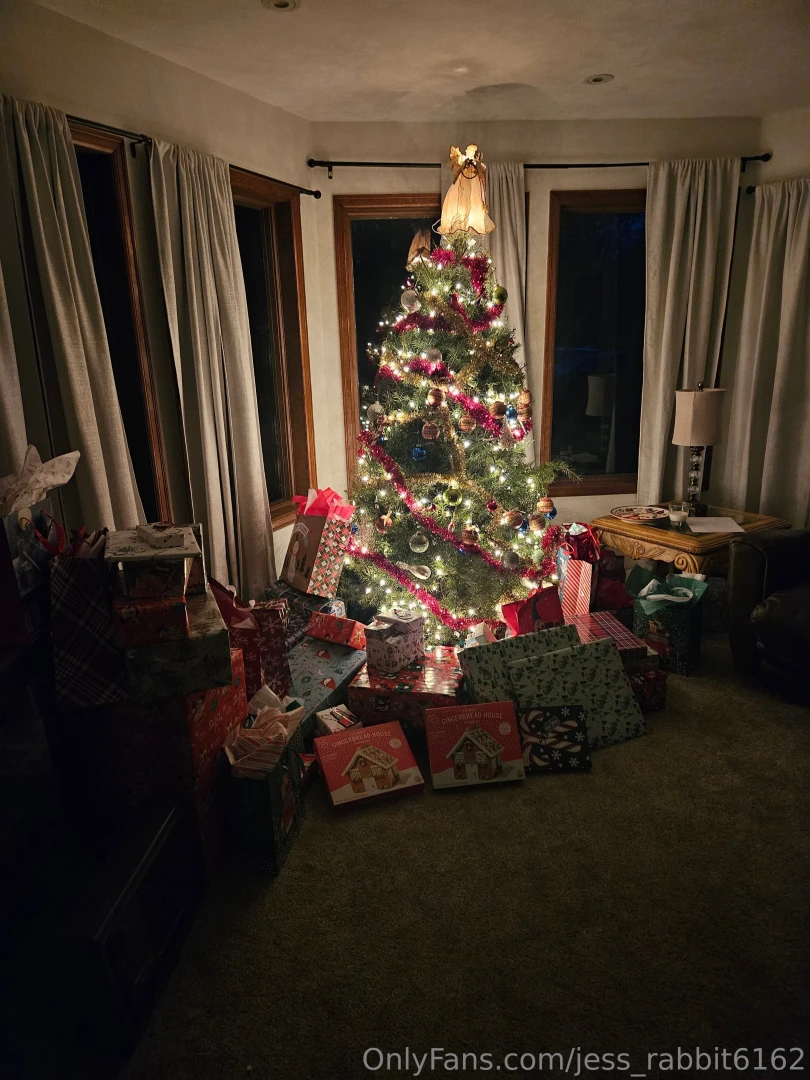 Merry christmas darlings we re taking the day to spend time with our 