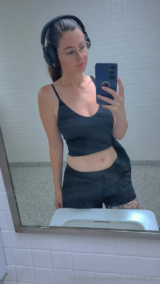 Got to squeeze in a little work out this morning 