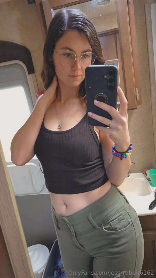 Crop tops all year round 