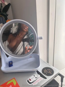 I call these the dirty mirror selfies part 2