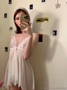 Wedding emojiiiiii hi do we think this is cute a certain colorful