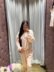 Trying on some comfy clothes part 2