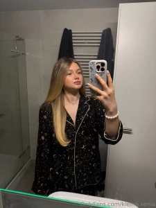 Ich liebe diese pyjamas meine freundin hat sie mir zum geburtstag