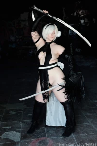 Hey hey new 2b set is here which is your fav yorha android part 1