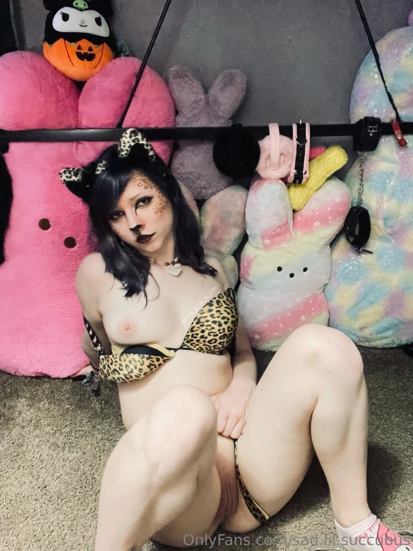 Aaaa yess finally the whole leopard bundle uploaded i hope you guys part 2 