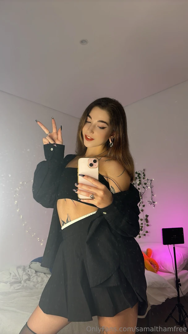 Came home turned on my pink lamp the black outfit kinda matched the 