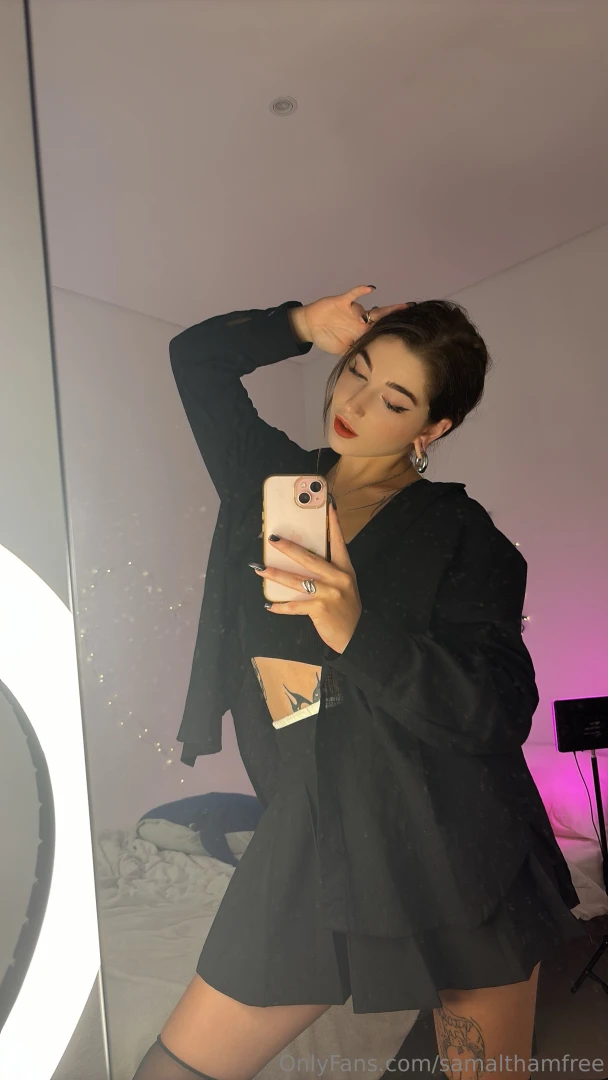 I swear i was just checking my eyeliner and then this happened lol 