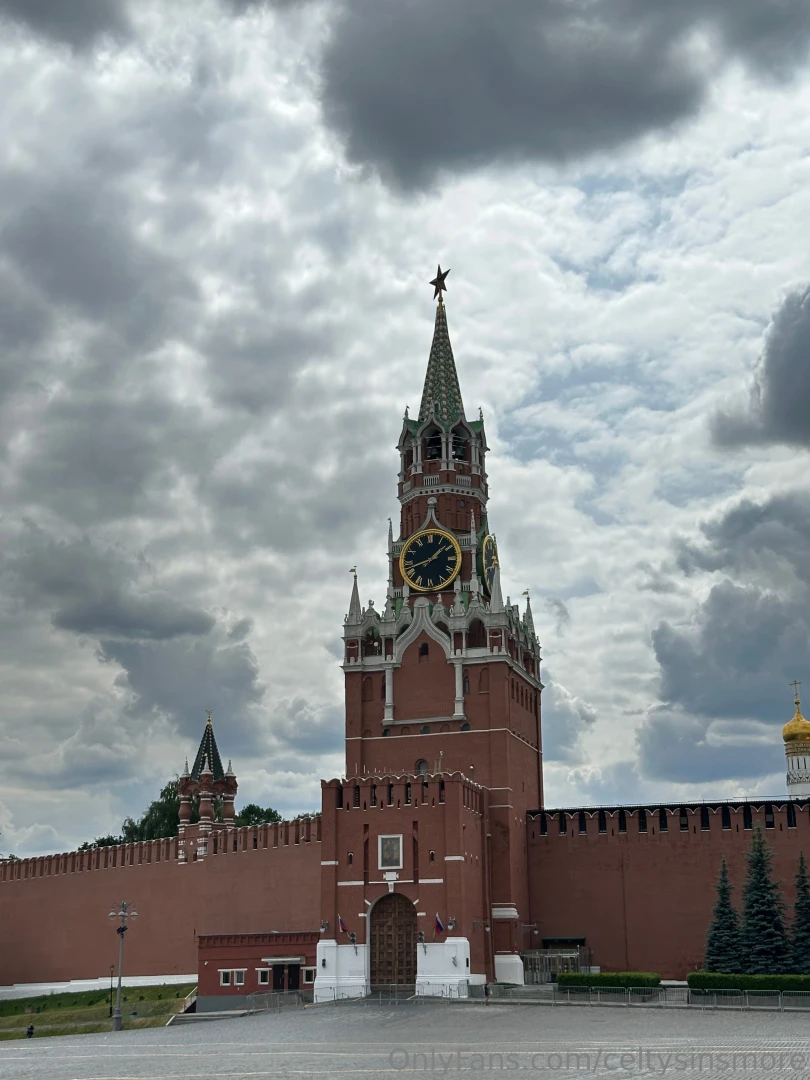 The weather s kinda cloudy today but tbh it just adds to the whole 