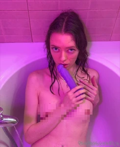 _______my boyfriend s best friend part 4______ as i lay in bed that