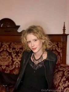 Besides painting on canvas i love turning my face into a living part 1