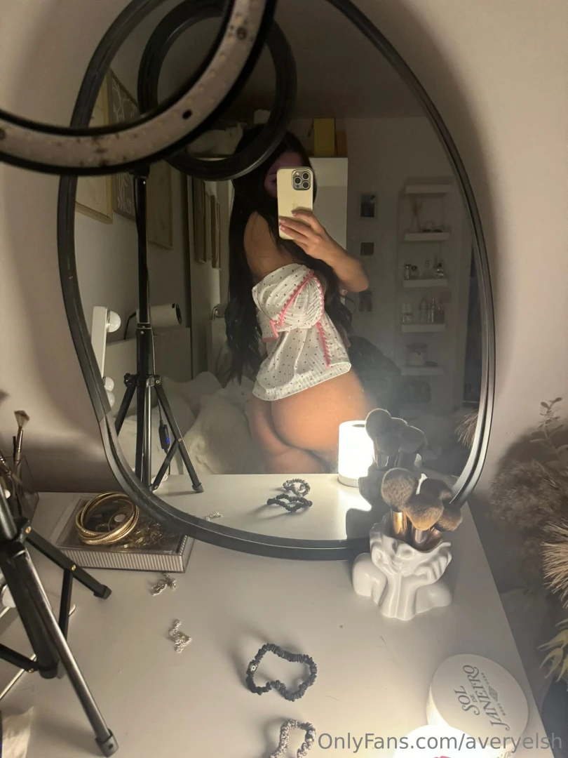 Would u kiss the frontt or backk part 3 