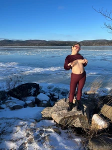 Tits out in the cold brrrr love the outdoors part 2