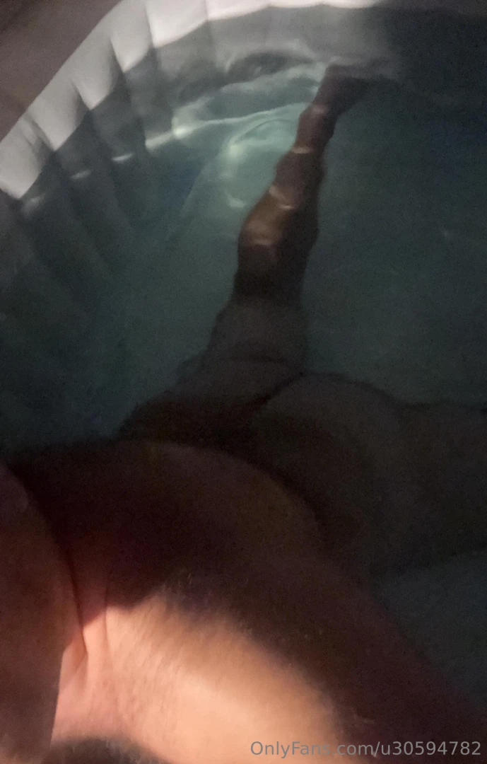 Wanna join me in the hot tub gotta love tan lines 