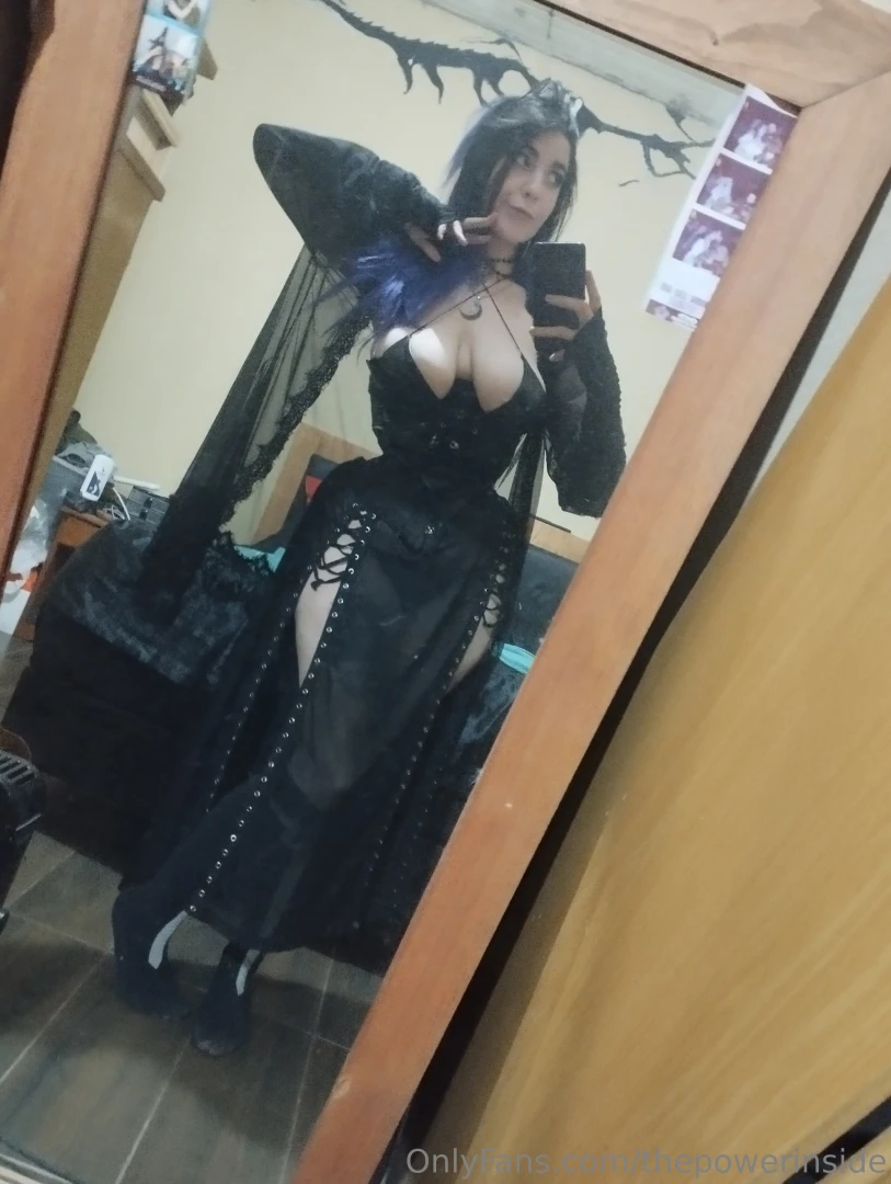 Holisss vengo a dejarles un par de videines 