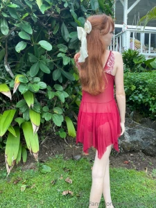 Lady in red part 617