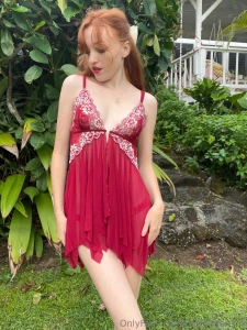 Lady in red part 621