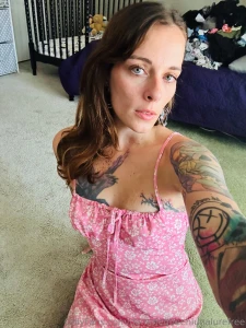 What s not to love about a girl on her knees i ll be in michigan this part 2