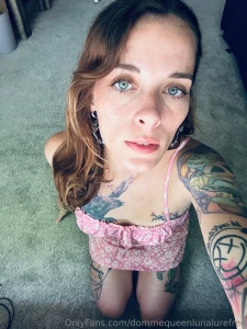 What s not to love about a girl on her knees i ll be in michigan this