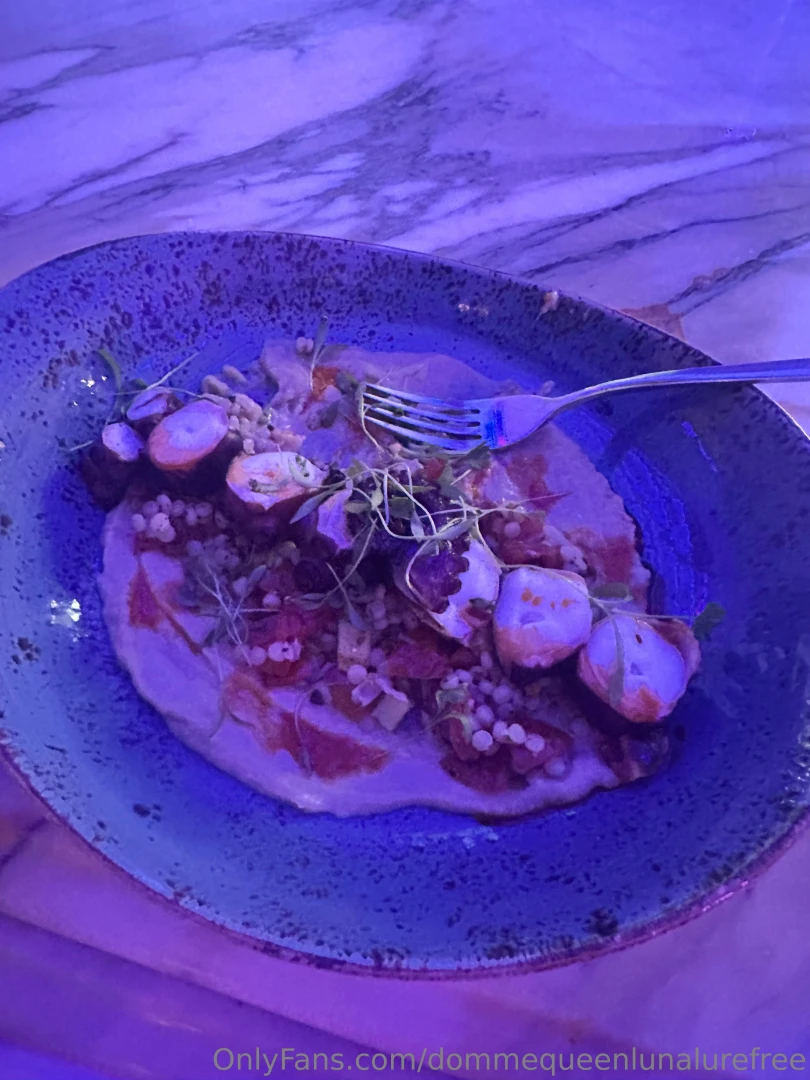 Lady in red part 625 