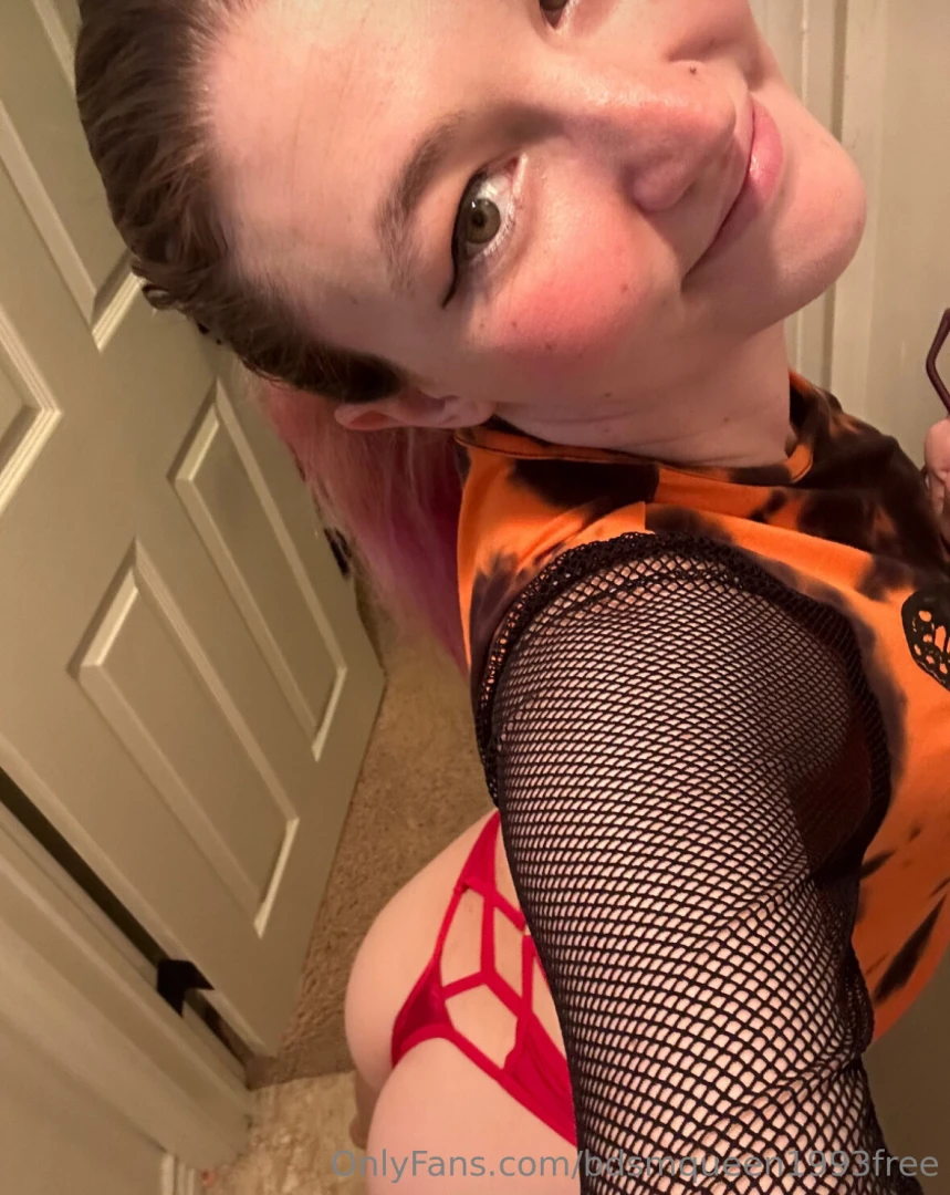 Fun adorable tease who enjoys messaging and making fun content https 