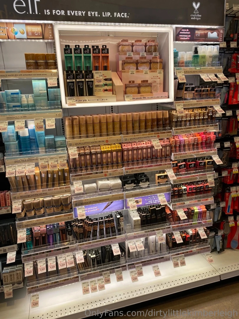 Hey babe i m on the hunt for some new makeup magic think lashes gloss 