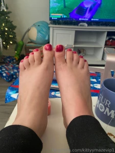 Painted the toes what do we think