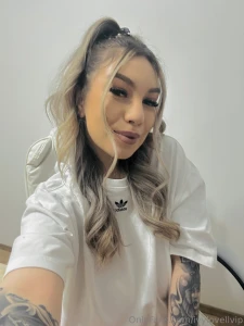 Smiling like i just heard a secret wanna know