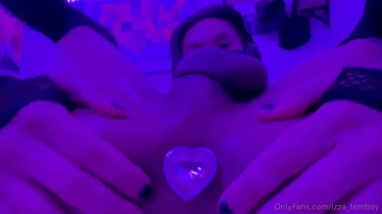 Using lube in the dark makes my ass so shiny you might just slip right 