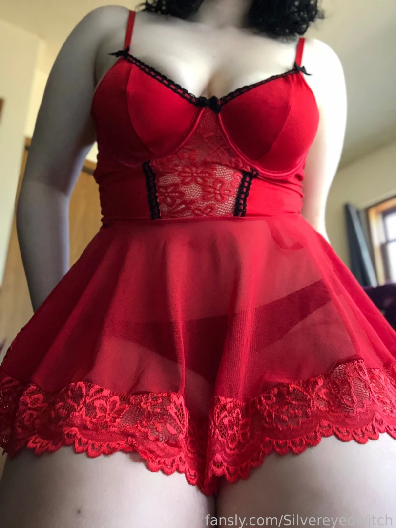 May i sit on you hugetits goth curvy boobs chubby pawg bbw hips ass 