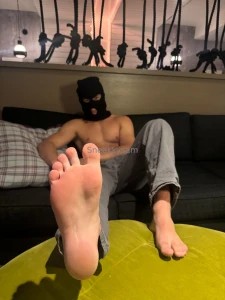 For my feet lovers come give me a massage and worship my soles part 4