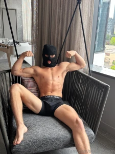 First post got a spot downtown to film some content with my boy so part 6