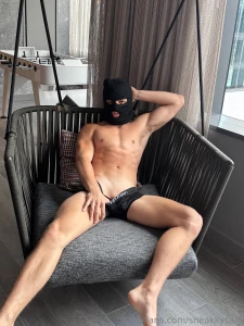 First post got a spot downtown to film some content with my boy so part 3