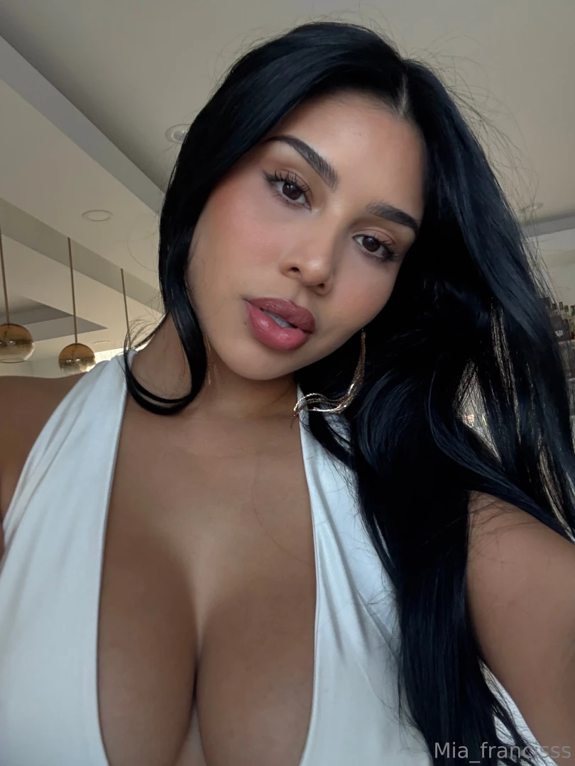 What do you offer to please me tonight 