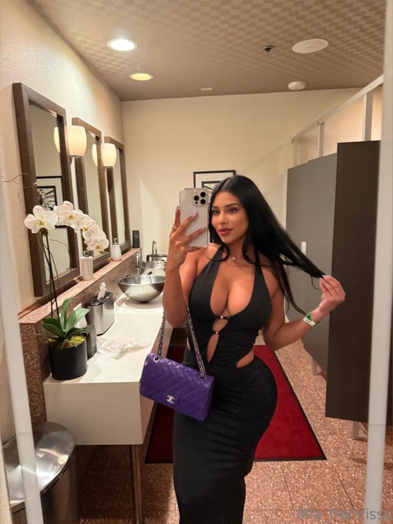 Your good girl needs your dirty mind 