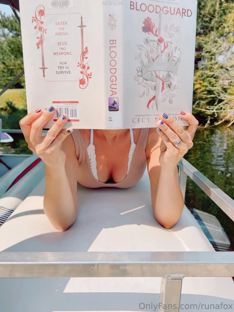 Saturdays are for relaxing on the lake 