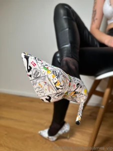 Nylon socks and leggings is one of the sexiest combo haha part 3