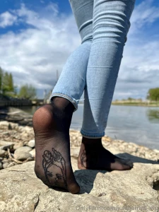 6 hours in nylons amp nikes these sheer nylon soles have been put to