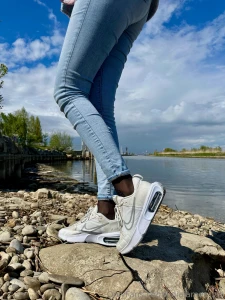 6 hours in nylons amp nikes these sheer nylon soles have been put to part 9