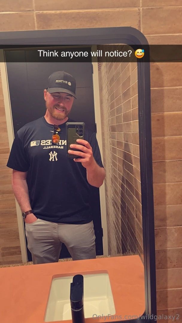 Ok someone definitely noticed me walking to the bathroom this morning 