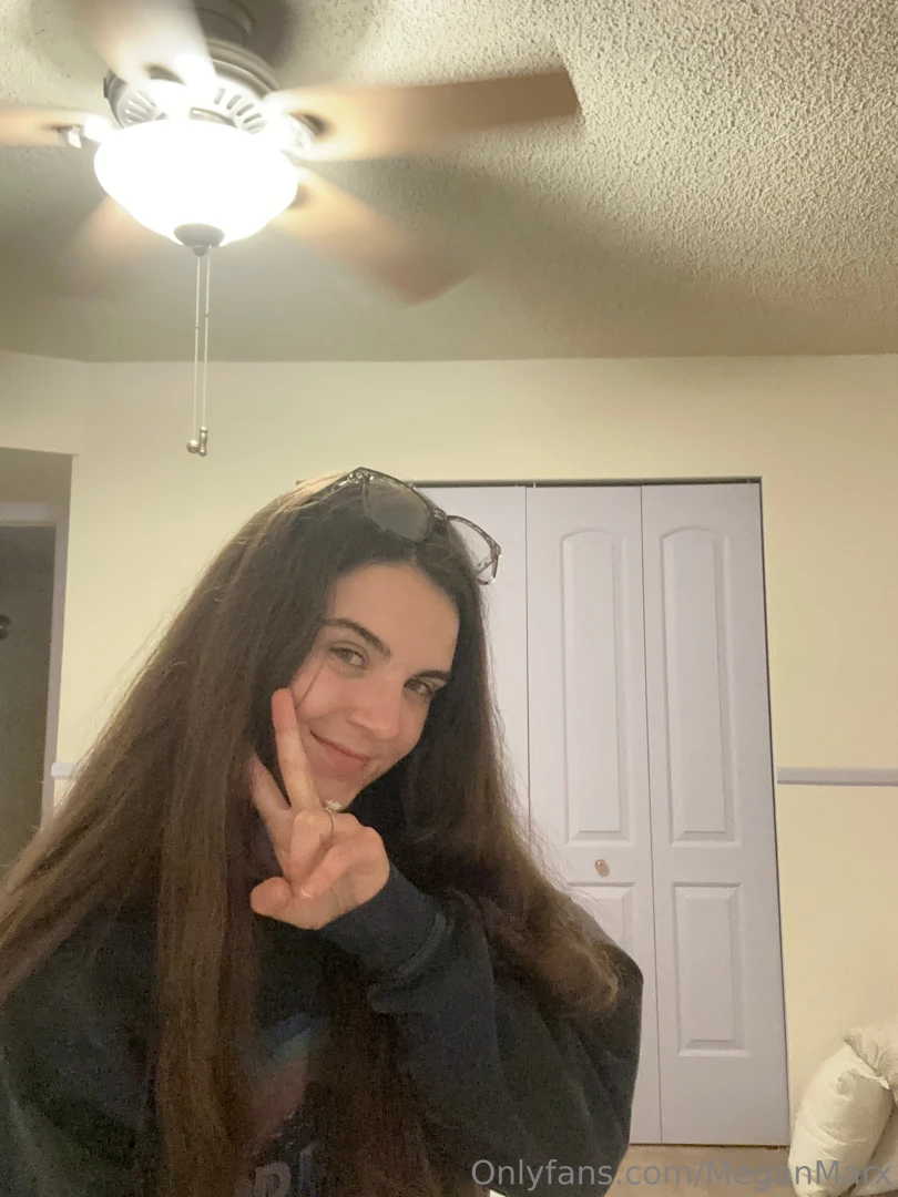 A couple ppl said they were excited to see the new room i ll be part 3 