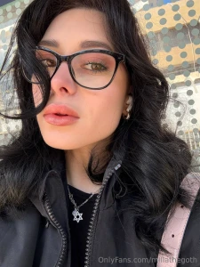 No reason just felt cute might delete might take 100 more