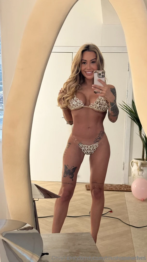 Stop scrolling my slutty bestie yourprincesspeaches made her page free part 1 