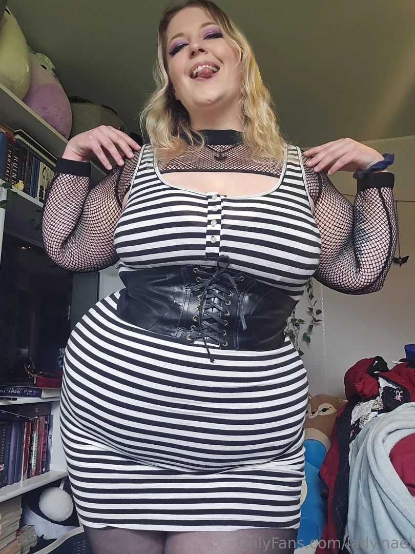 Killer curves meet killer outfit did you miss me pet 