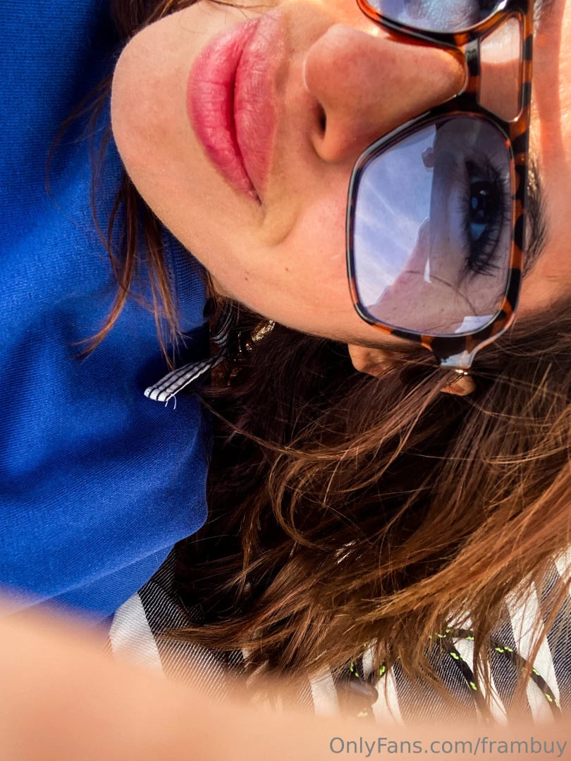 I look at you because i like you do you want to see me 