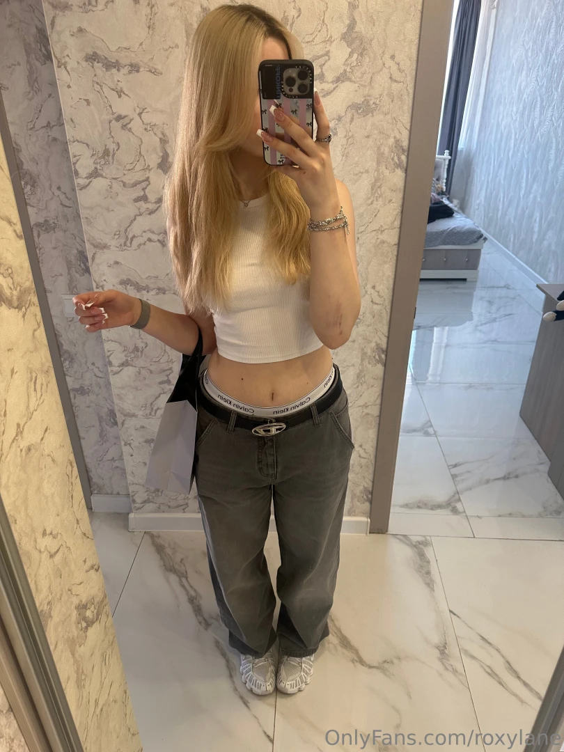 I love following fashion and picking up trendy outfits absolutely 