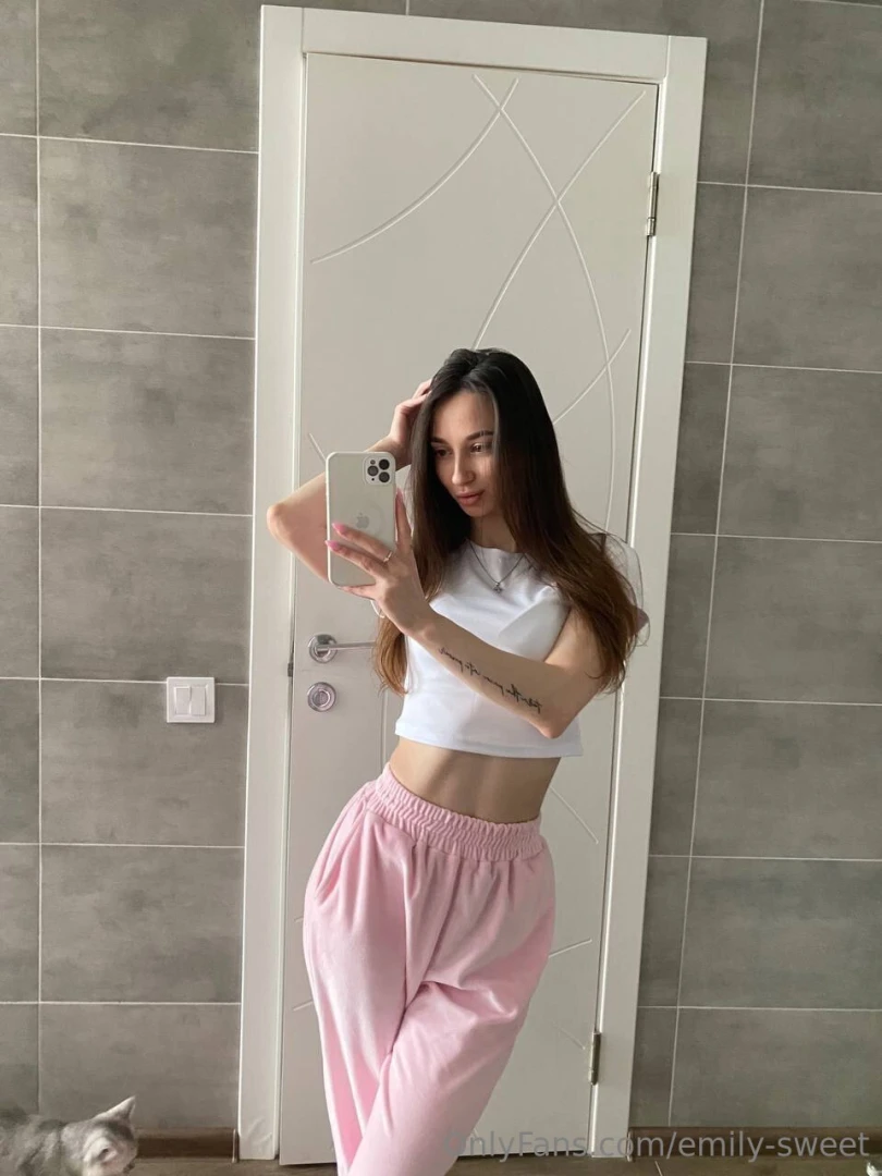 Walked past the mirror stopped smiled and then took this photo 