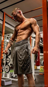 Which do you prefer calf-raise or d ck-raises