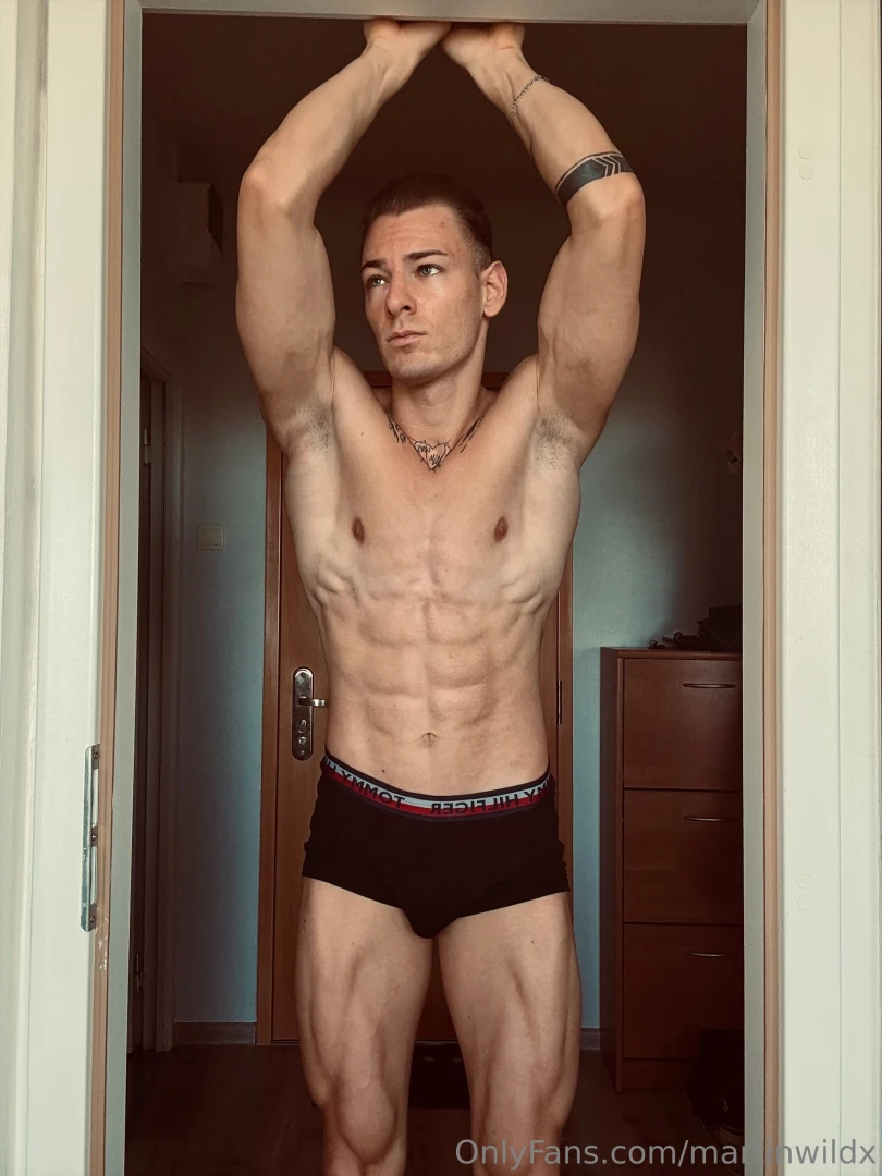 Wanna see me without underwear well then check your dms 